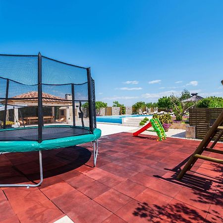 Villa Olive Garden Zadarvillas Pristeg Buitenkant foto
