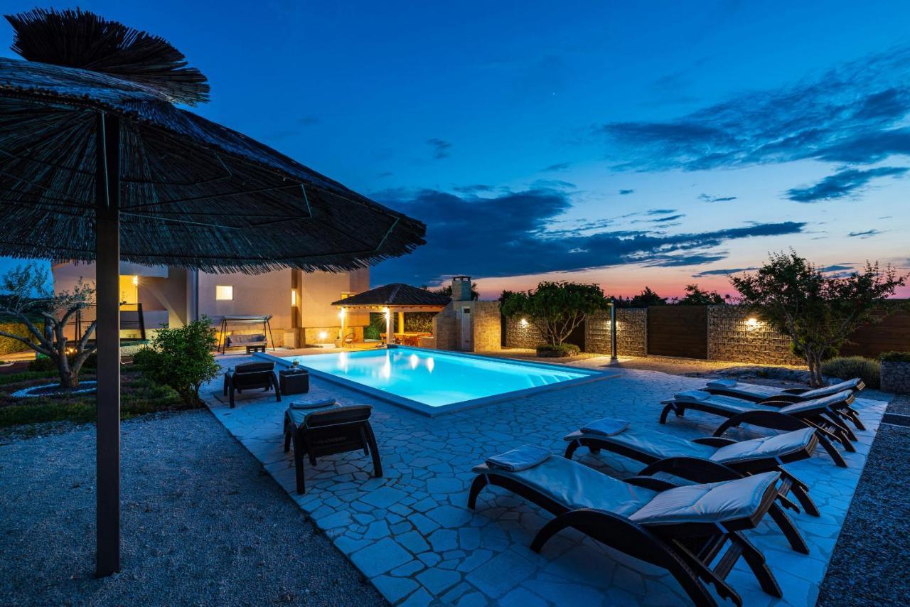 Villa Olive Garden Zadarvillas Pristeg Buitenkant foto