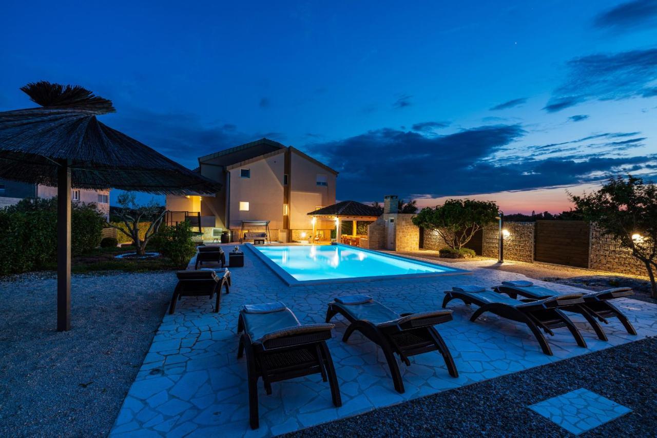 Villa Olive Garden Zadarvillas Pristeg Buitenkant foto