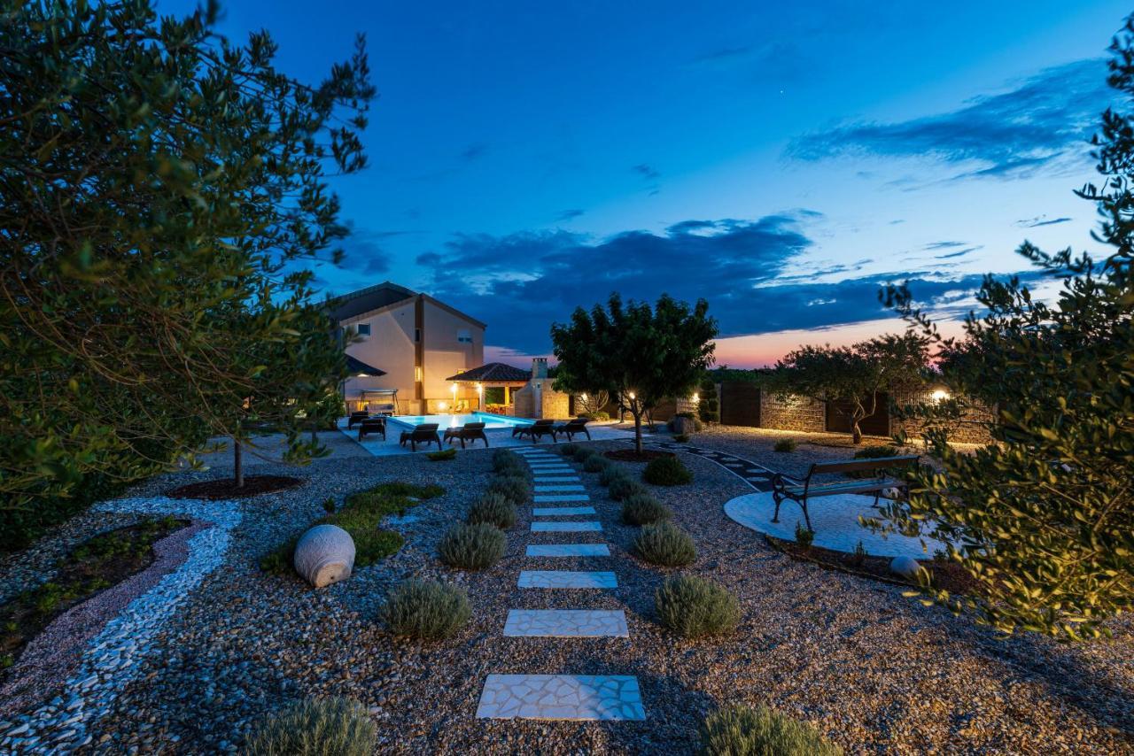 Villa Olive Garden Zadarvillas Pristeg Buitenkant foto