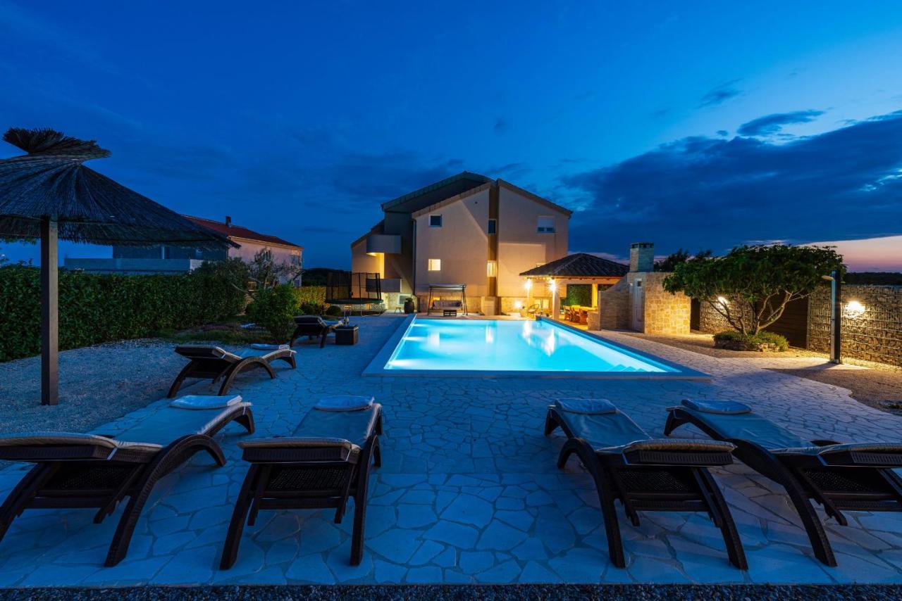 Villa Olive Garden Zadarvillas Pristeg Buitenkant foto
