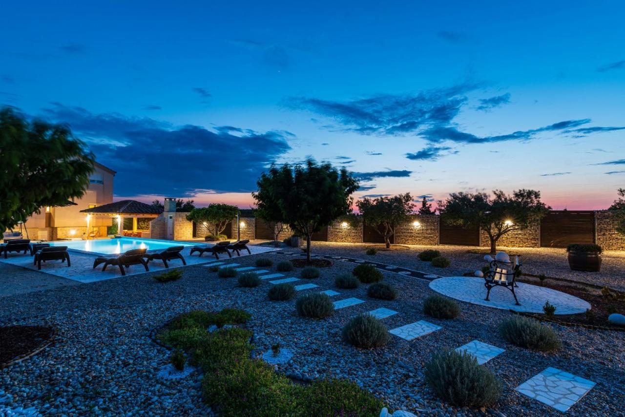 Villa Olive Garden Zadarvillas Pristeg Buitenkant foto